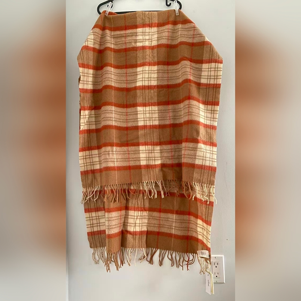 BNWT Wilfred Checkered Scarf in Tan and Cream
